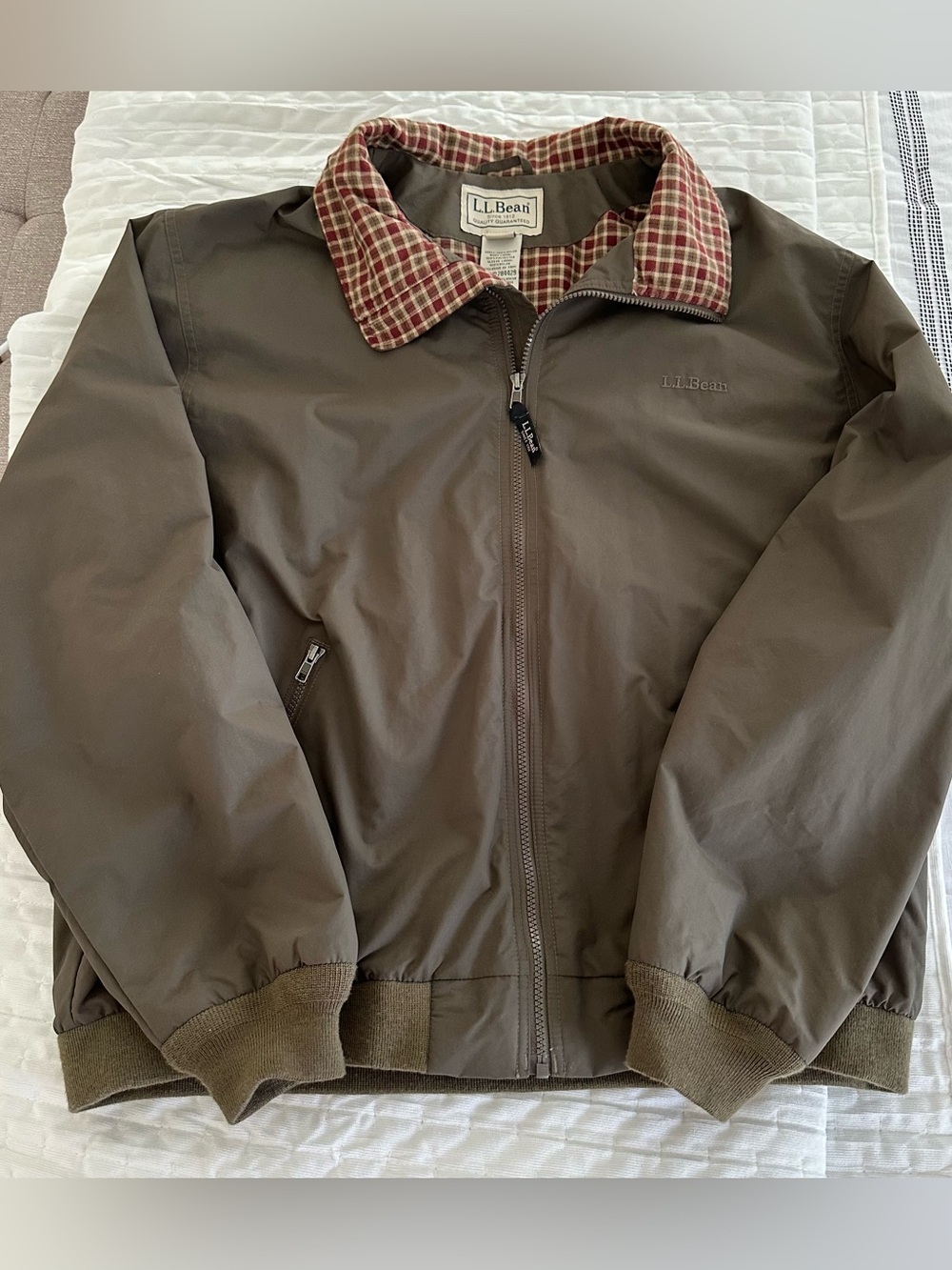 LL BEAN Jacket Men’s XL Olive Green Nylon Plaid Flannel Lining Full Zip